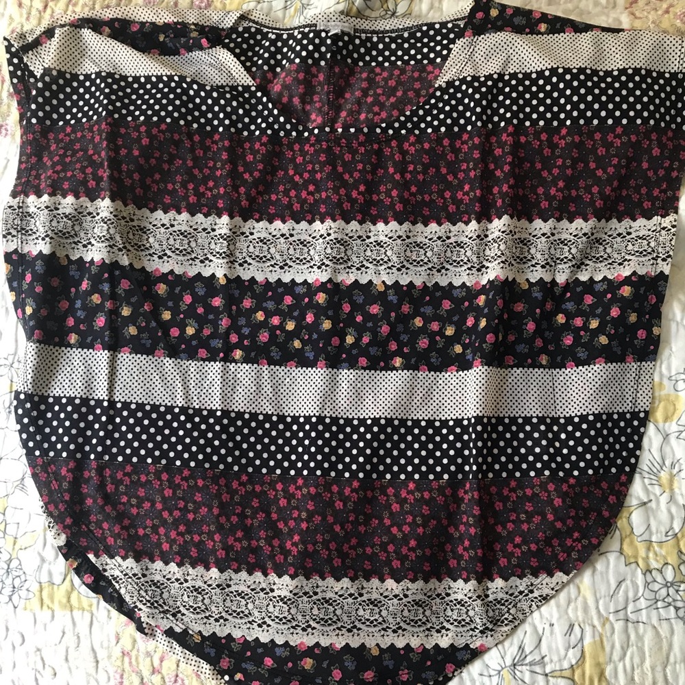 Pretty short sleeve shirt